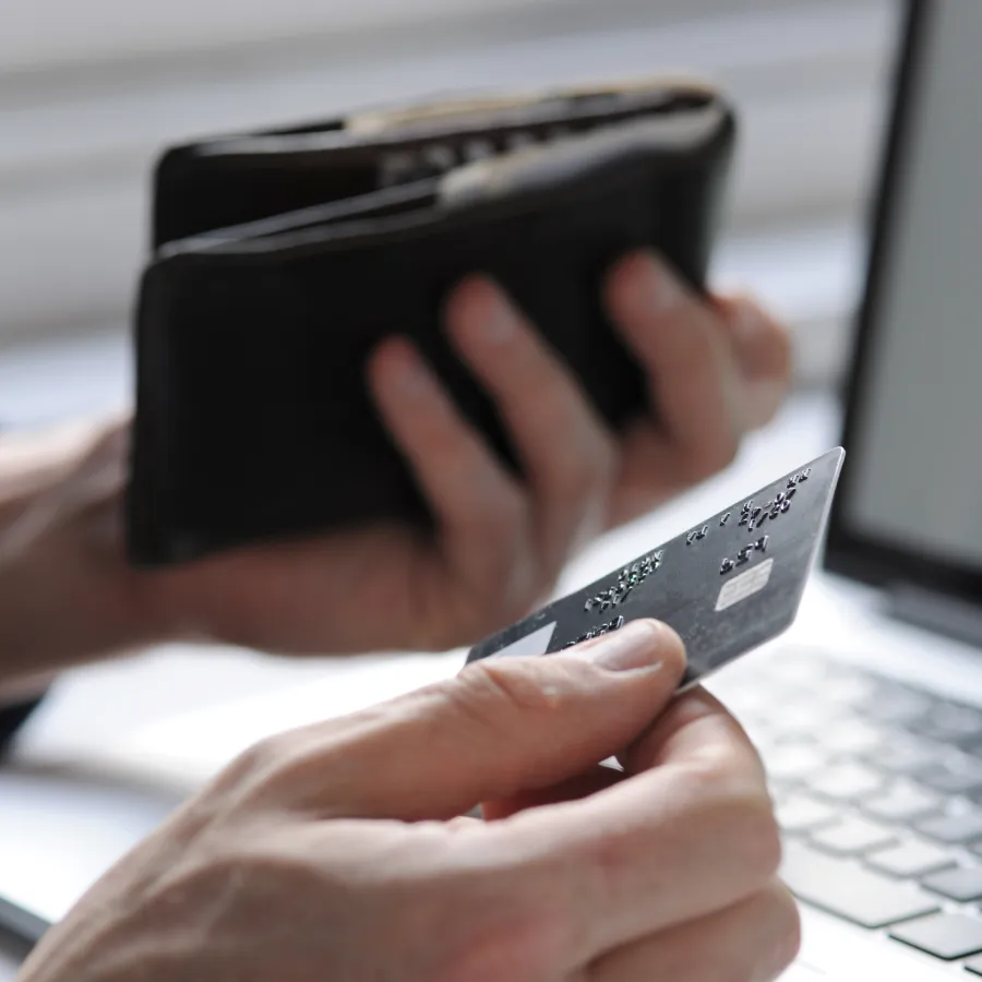 Why Integrating Your Corporate Cards and P-Cards into One Workflow Matters 