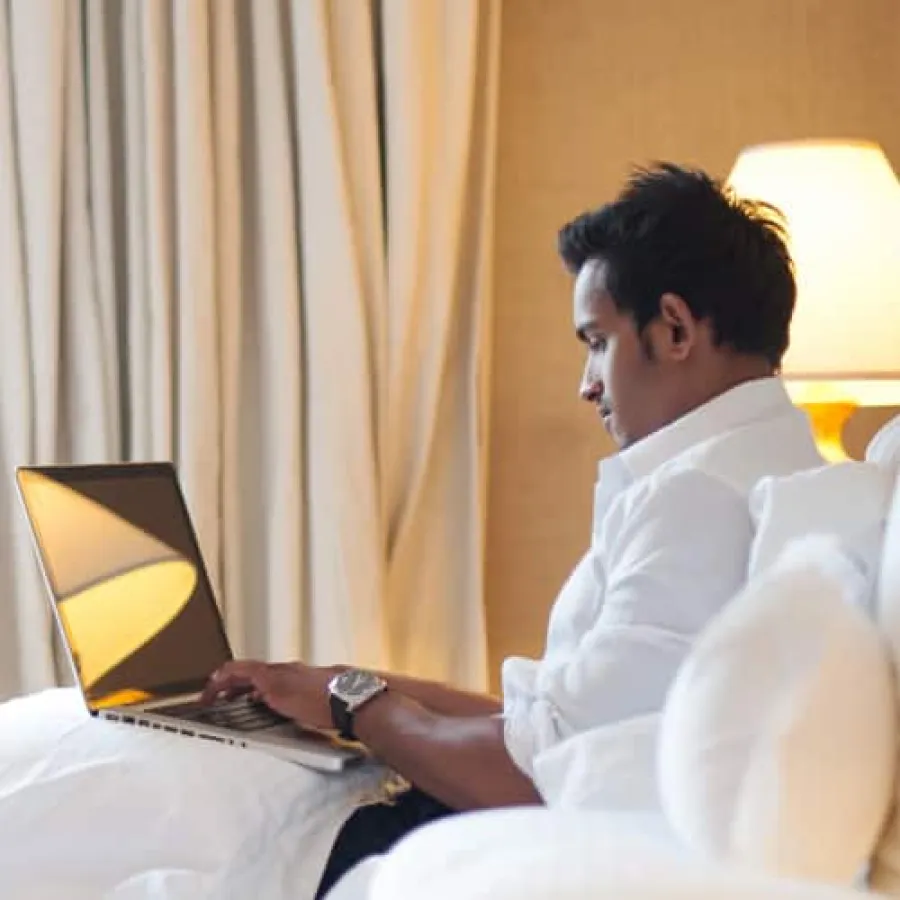 Traveling to Europe? Consider Booking Hotel Rooms Last-Minute