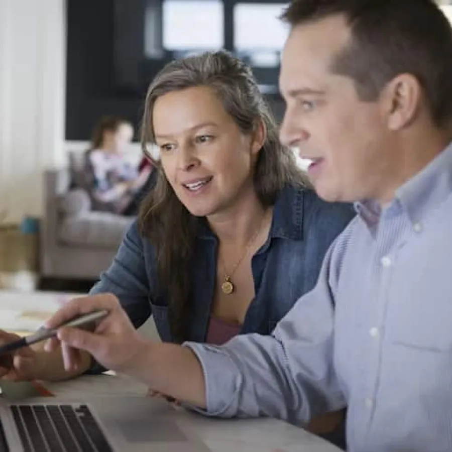 The Four Most Difficult Challenges Small and Midsize Businesses Face When Managing Spend